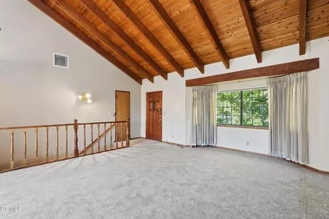 Living - 963 Jungfrau Dr, Crestline, CA 92325 photo 3 of 4