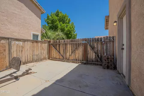 Exterior - 38519 37th St E, Palmdale, CA 93550 photo 20 of 20