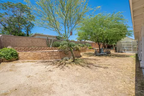 Exterior - 38519 37th St E, Palmdale, CA 93550 photo 11 of 20