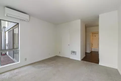 Bedroom - 355 S Los Robles Ave #339, Pasadena, CA 91101 photo 3 of 8