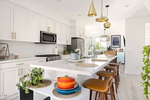 2931 W Exposition Pl #1, Los Angeles, CA 90018