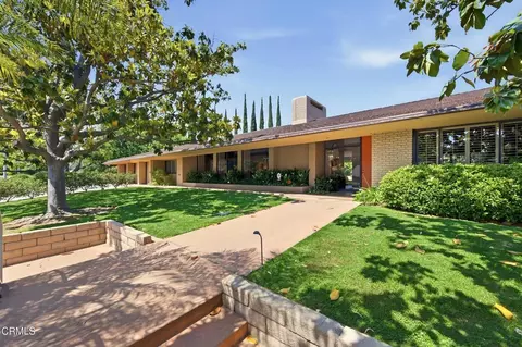 1046 Oak Grove Pl, San Marino, CA 91108