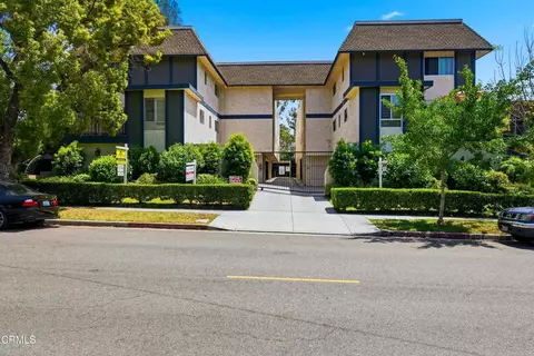 408 Burchett St #3, Glendale, CA 91203