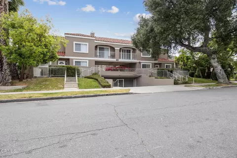 49 N Parkwood Ave #10, Pasadena, CA 91107
