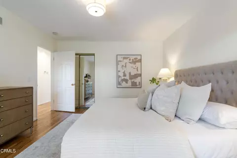 Bedroom - 1300 Solita Rd, Pasadena, CA 91103 photo 4 of 9