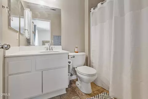 Bath - 11959 Poppy Rd, Adelanto, CA 92301 photo 2 of 2