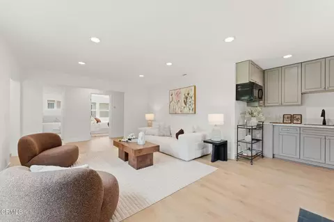 Living - 2805 E Del Mar Blvd, Pasadena, CA 91107 photo 3 of 5