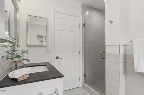 Bath - 2805 E Del Mar Blvd, Pasadena, CA 91107 photo 2 of 4