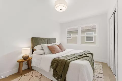 Bedroom - 2805 E Del Mar Blvd, Pasadena, CA 91107 photo 2 of 2