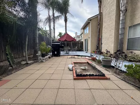 Exterior - 11337 Dronfield Ter #4, Pacoima, CA 91331 photo 4 of 8