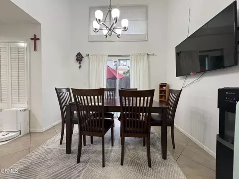 Dining - 11337 Dronfield Ter #4, Pacoima, CA 91331 photo 2 of 3