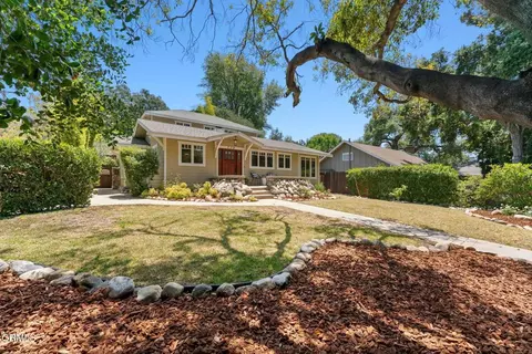 130 S Arroyo Blvd, Pasadena, CA 91105