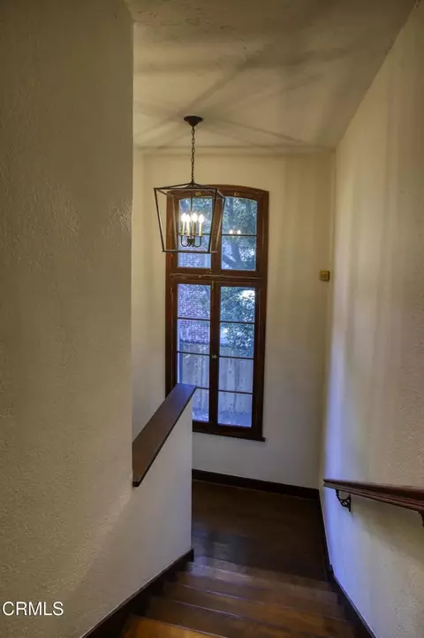 Entry Way - 500 Eldora Rd, Pasadena, CA 91104 photo 2 of 2
