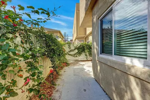 Exterior - 719 E Tujunga Ave #C, Burbank, CA 91501 photo 7 of 10