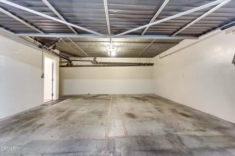 Exterior - 719 E Tujunga Ave #C, Burbank, CA 91501 photo 9 of 10