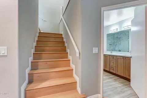 Entry Way - 719 E Tujunga Ave #C, Burbank, CA 91501 photo 4 of 5
