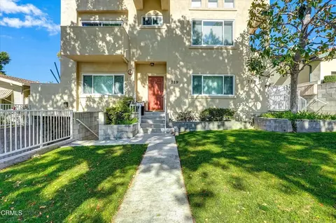 Exterior - 719 E Tujunga Ave #C, Burbank, CA 91501 photo 4 of 10