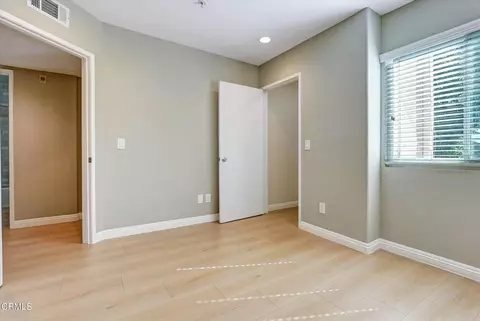 Bedroom - 719 E Tujunga Ave #C, Burbank, CA 91501 photo 2 of 6