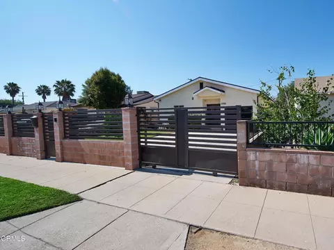 11045 Califa St, North Hollywood, CA 91601