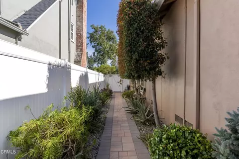 Exterior - 2145 Las Lunas St, Pasadena, CA 91107 photo 7 of 7