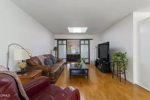 Living - 2145 Las Lunas St, Pasadena, CA 91107 photo 5 of 5