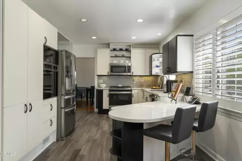 Kitchen - 2145 Las Lunas St, Pasadena, CA 91107 photo 1 of 4