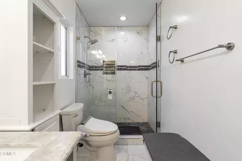 Bath - 2145 Las Lunas St, Pasadena, CA 91107 photo 3 of 4