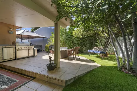 Exterior - 2145 Las Lunas St, Pasadena, CA 91107 photo 2 of 7