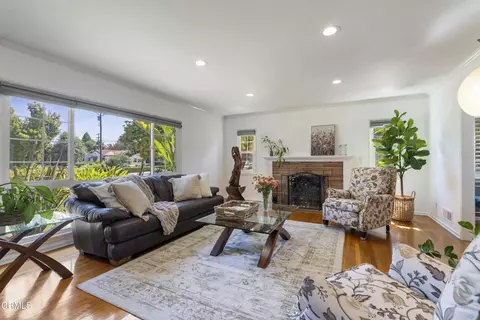 Living - 2145 Las Lunas St, Pasadena, CA 91107 photo 2 of 5