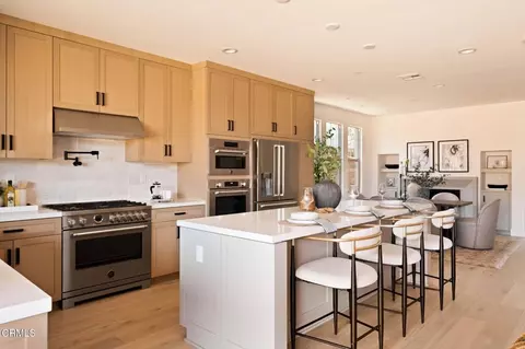 Kitchen - 167 E Palm St, Altadena, CA 91001 photo 5 of 7