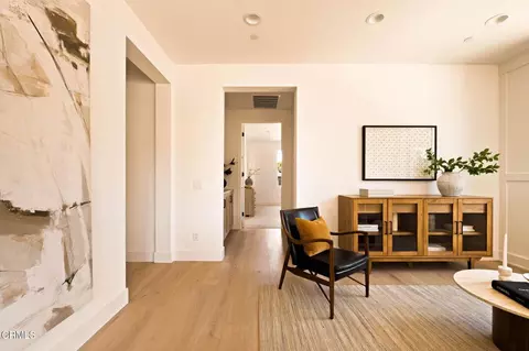 Entry Way - 167 E Palm St, Altadena, CA 91001 photo 5 of 5
