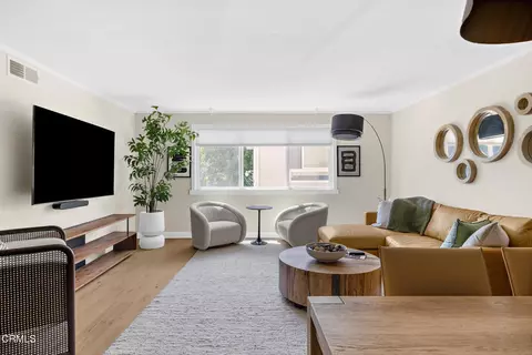 3762 Hughes Ave #105, Los Angeles, CA 90034