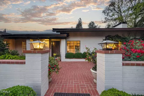1115 S Oak Knoll Ave, Pasadena, CA 91106