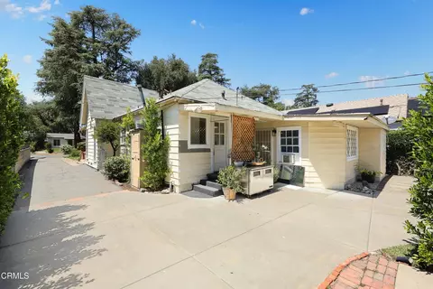 Exterior - 2120 Navarro Ave, Altadena, CA 91001 photo 4 of 10