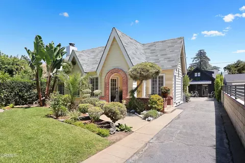 2120 Navarro Ave, Altadena, CA 91001