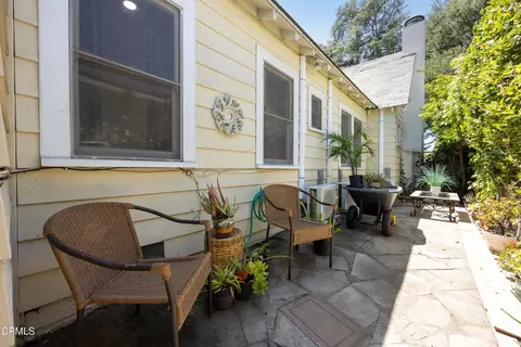 Exterior - 2120 Navarro Ave, Altadena, CA 91001 photo 10 of 10