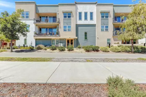 27406 N Merlin Pl #202, Valencia, CA 91381