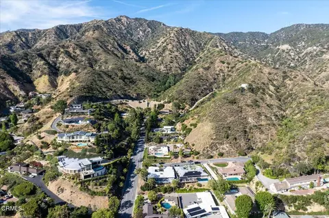 View/Area - 1900 Ransom Rd, Glendale, CA 91201 photo 4 of 7