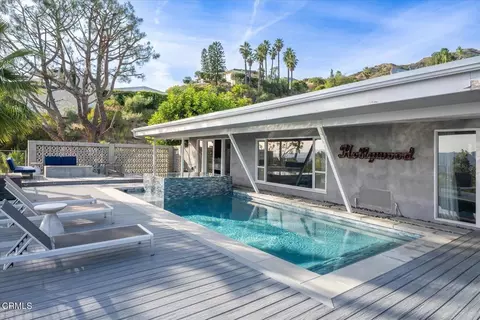Exterior - 1900 Ransom Rd, Glendale, CA 91201 photo 9 of 16