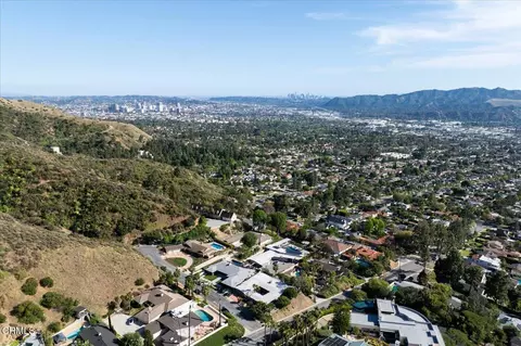 View/Area - 1900 Ransom Rd, Glendale, CA 91201 photo 2 of 7