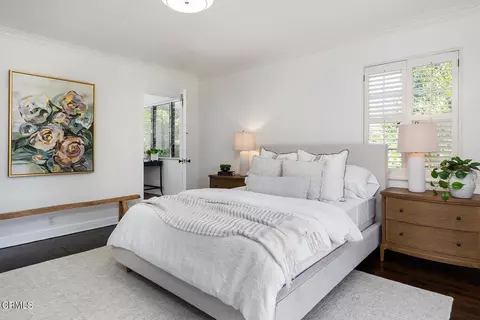 Bedroom - 2437 Lambert Dr, Pasadena, CA 91107 photo 3 of 5