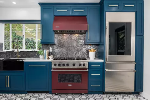 Kitchen - 2437 Lambert Dr, Pasadena, CA 91107 photo 3 of 3