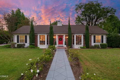 2067 E Woodlyn Rd, Pasadena, CA 91104