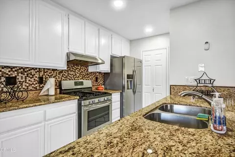 Kitchen - 4543 Bodega Ct #90, Montclair, CA 91763 photo 3 of 4