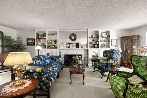 Living - 2985 San Pasqual St, Pasadena, CA 91107 photo 3 of 3