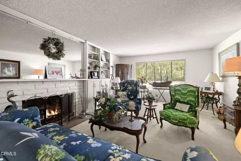 Living - 2985 San Pasqual St, Pasadena, CA 91107 photo 1 of 3