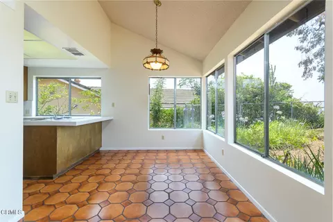 Dining - 3810 San Augustine Dr, Glendale, CA 91206 photo 2 of 2