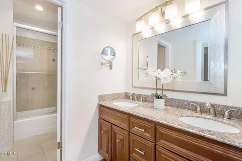 Bath - 1127 E Del Mar Blvd #323, Pasadena, CA 91106 photo 1 of 2