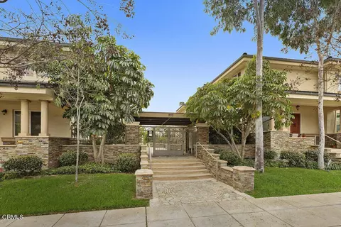 270 E Glenarm St #105, Pasadena, CA 91106 photo 2