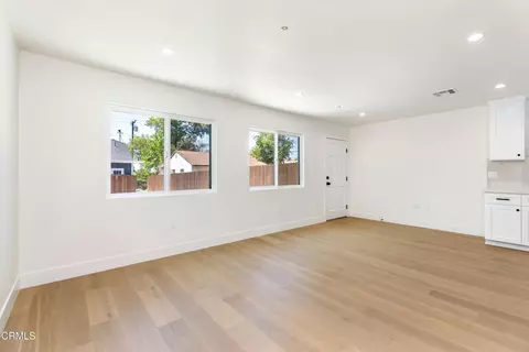 1537 E Topeka St, Pasadena, CA 91104 photo 11